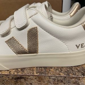 NEW IN BOX VEJA sneakers